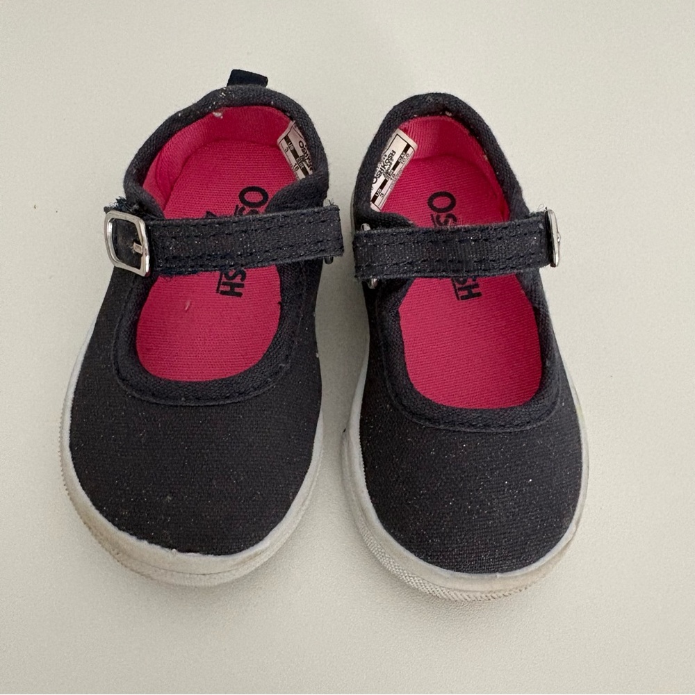 OshKosh B'gosh Dark Navy Sparkle Shoes with Vibrant Pink Lining